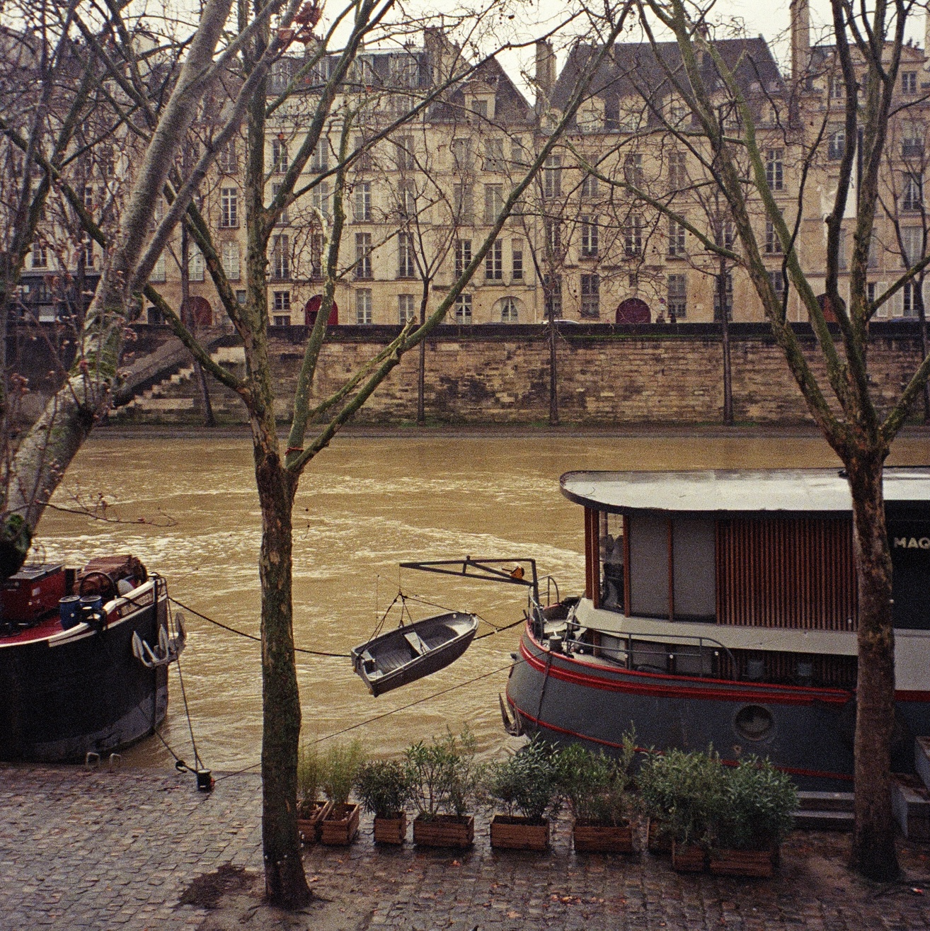 Secret Paris album