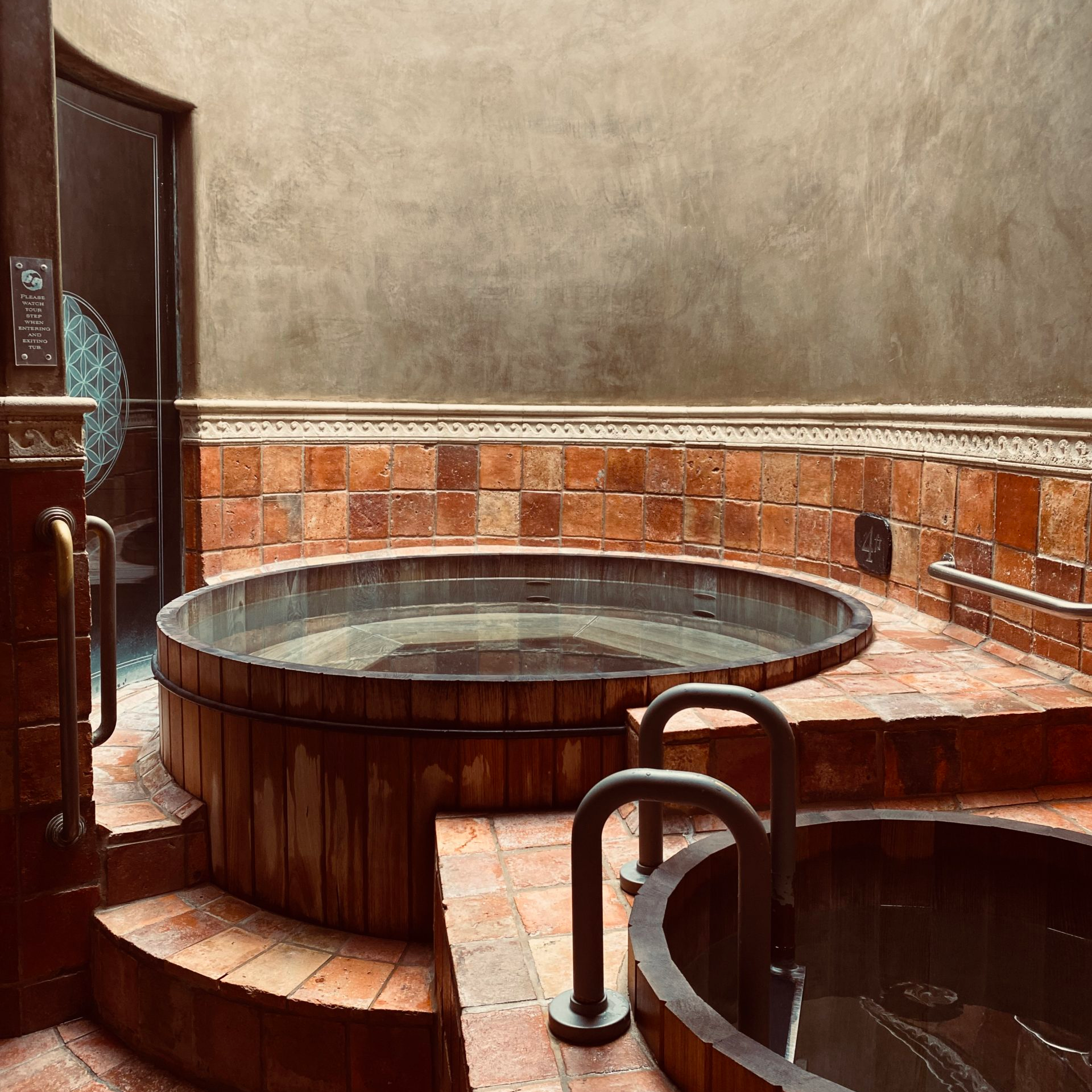 Circular Spa